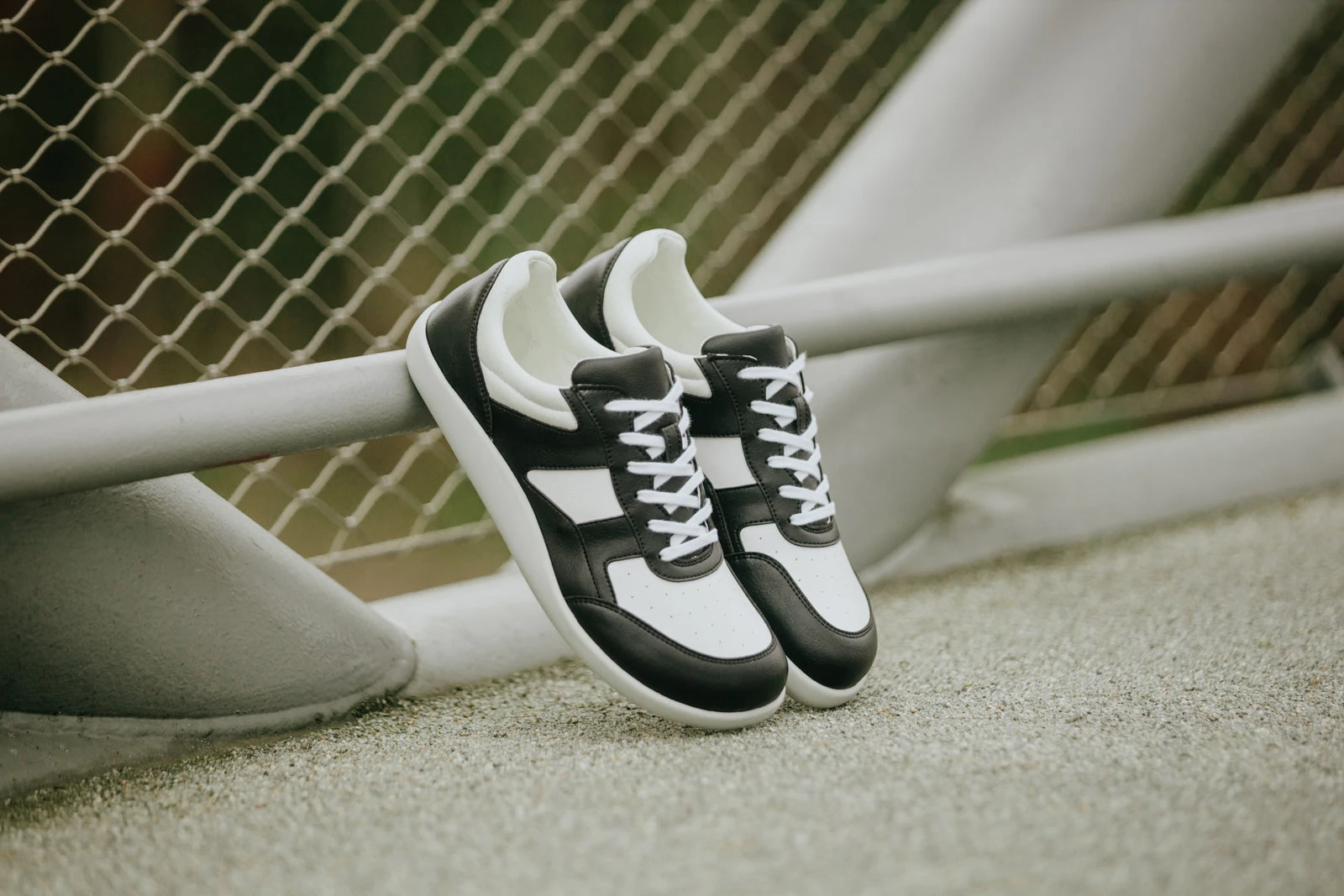 Кроссовки Ahinsa Yuva Barefoot — чёрный и белый, фото 11